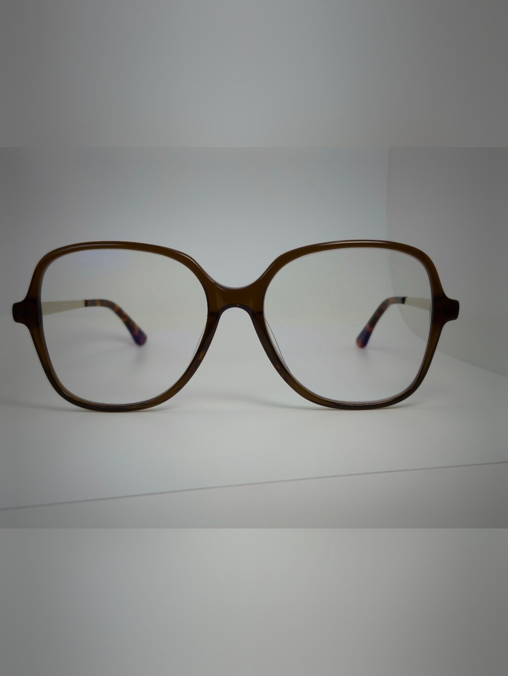 Corey. Sea Moss Square Mid Mount Temple Frame.